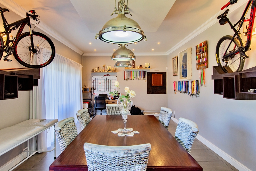 5 Bedroom Property for Sale in Myburgh Park Western Cape